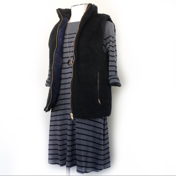 OLD NAVY - Gray Striped Long Sleeve Dress - Picture 3 of 8